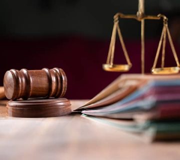 بهترین وکیل شیراز