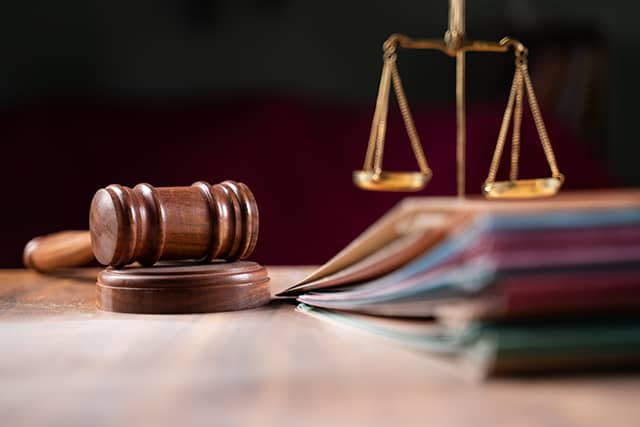 بهترین وکیل شیراز